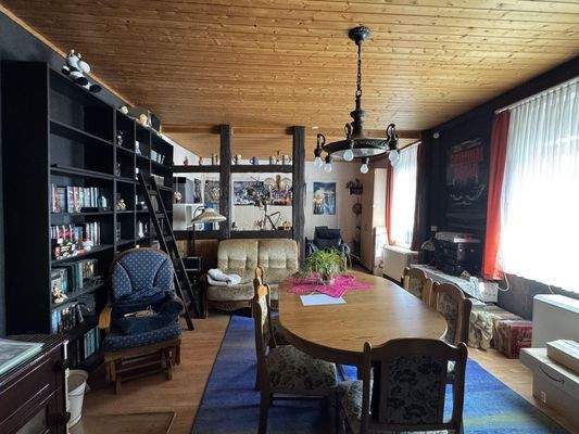 Wohnbereich mit Kamin