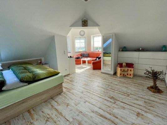 Jedes der 4 Zimmer im OG hat einen eigenen Turm!