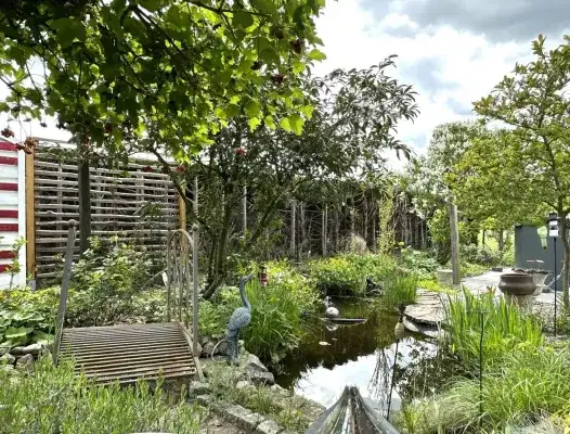 Wasserlauf im Garten