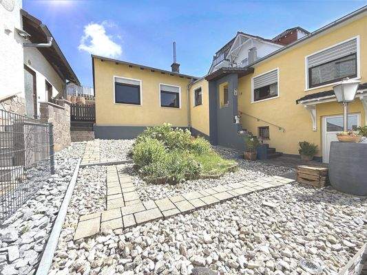 14685831-Frontansicht