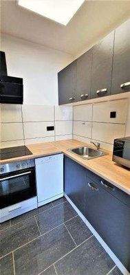 DIE KÜCHE MIT EINBAUKÜCHE