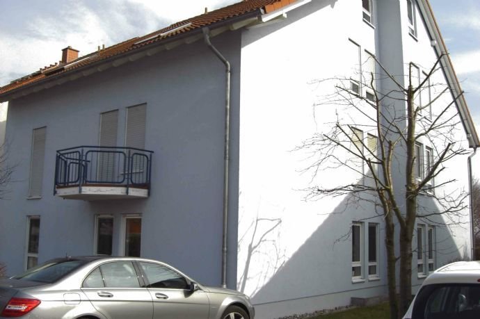 Neu renovierte 2,5-Zimmer-Wohnung mit Balkon in Biblis-Nordheim