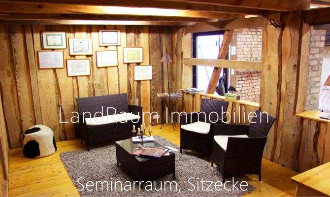 HCD Expose - Watermarks-Sitzecke.jpg