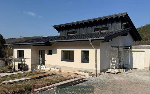 Fotos Aussenansicht Straßenseite - Fassade fertig gestellt