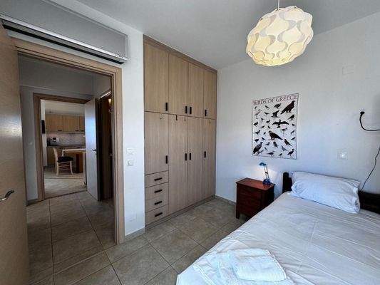 Kreta, Panormos: Apartment im ersten Stock in einer Wohnanlage zu verkaufen