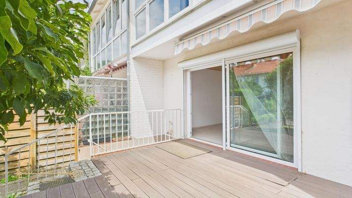 Terrasse mit Markise 