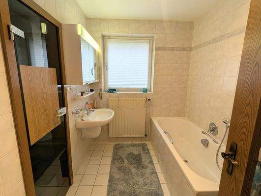 Dusch- und Wannenbad