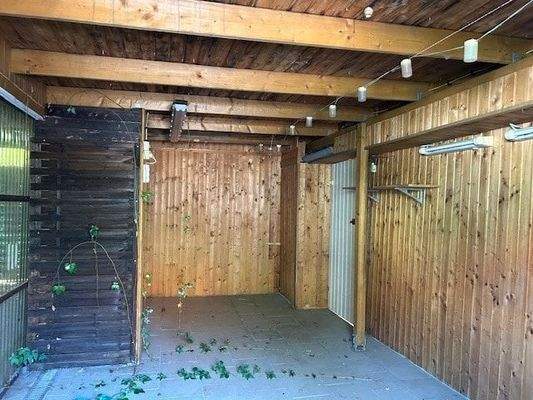 überdachter Sitzbereich