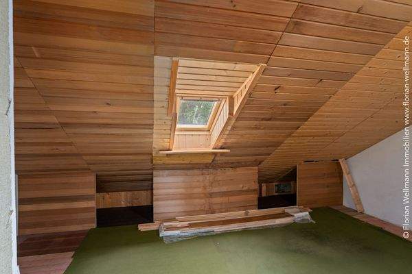 Zimmer 2 Dachgeschoss (6,85m²)