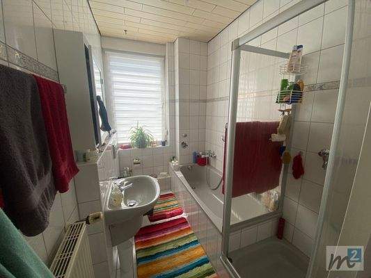 Tageslicht-Bad im 1. Obergeschoss