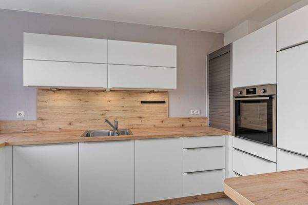 ... inkl. Einbaugeräten