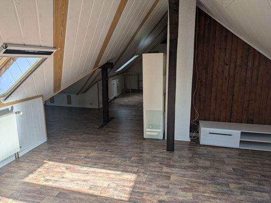 Dachgeschoss ausgebaut mit Schrägen.MP.jpg