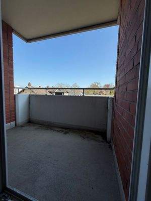 Überdachter Balkon.