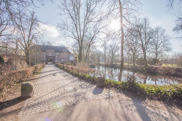 Weg zum Schloss Rheydt