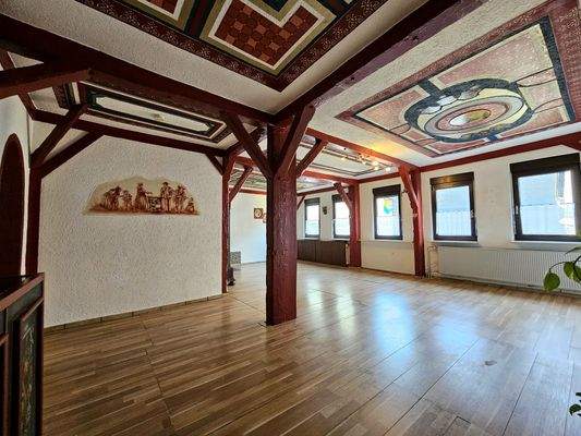 2. OG: Wohn- und Esszimmer