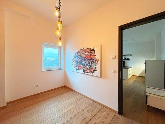 Arbeits- oder Gästezimmer