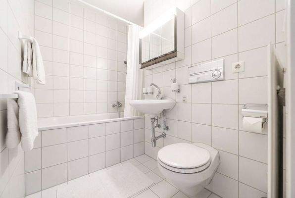 Badezimmer 1 mit KI generiert