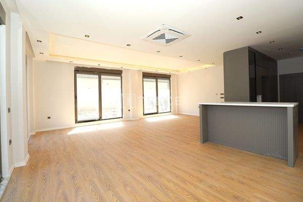 Villas with Spacious Gardens and Private Pools in Döşemealtı Antalya