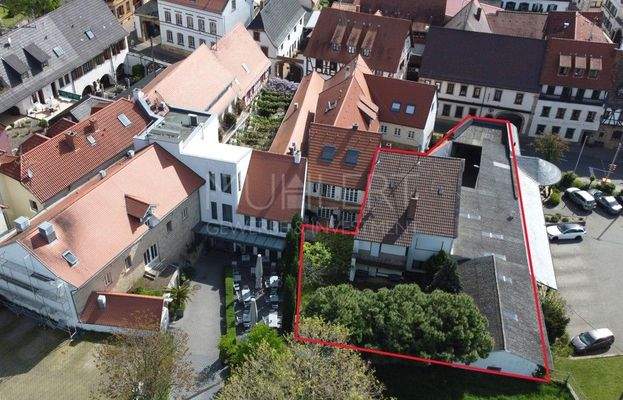 Erweiterungsfläche (rot umrandet)