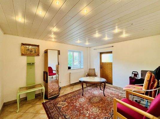 ausgebautes Zimmer 2 (UG)