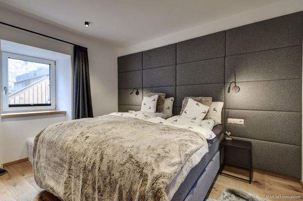 Masterbereich mit begehbare Kleiderschrank und Bad en Suite 