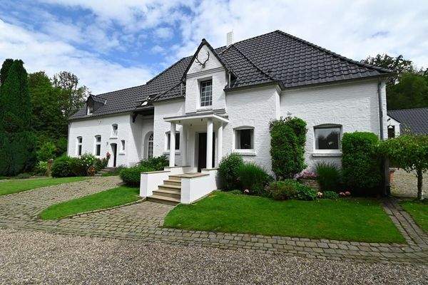 Außenansicht Haupthaus