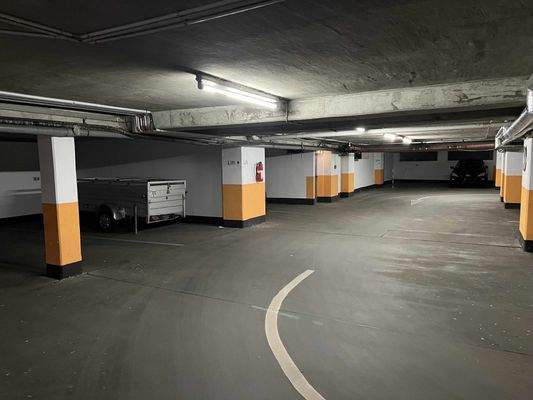 Tiefgarage Stellplätze