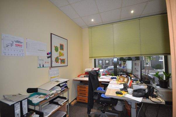 04 Büro.JPG