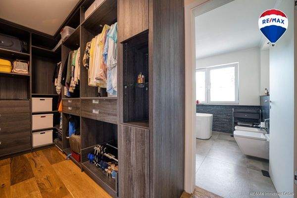 RE/MAX Immobilien DeLux