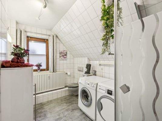 Gäste-WC und Dusche