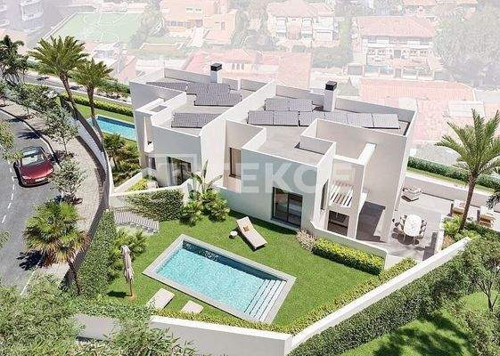 Semi-Detached Homes with Private Pool and Garden in Malaga