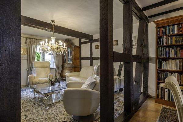 Offener Fachwerk-Raumtrenner