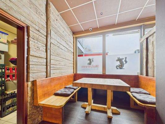 CAM03694G0-PR0042-STILL023