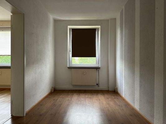 Büro 4-Raum-Wohnung