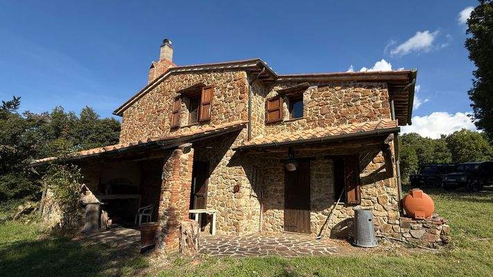 Rusikales Toskana-Haus Erstbezug