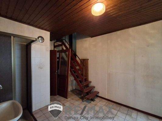 30 Vorraum Haus 2 Verbindungsstiege Moosbrunn