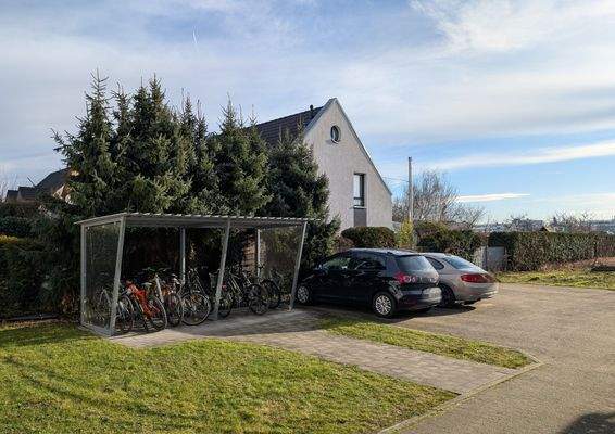 Stellplatz+Fahrräder