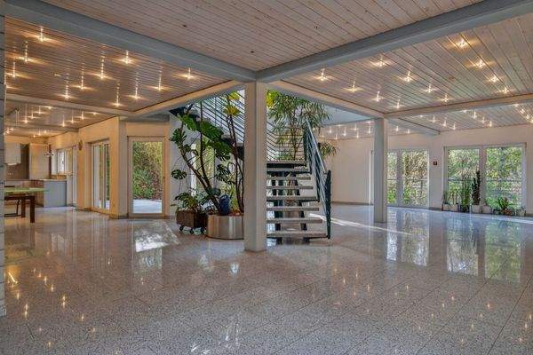 Wohn & Esszimmer mit Terrasse