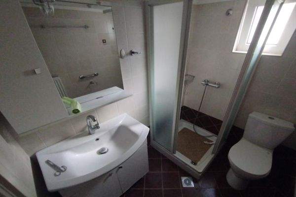 Kreta, Vamvakopoulo: Charmantes Haus in ruhiger Lage nahe der Stadt zu verkaufen