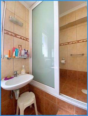 f01222a7f2a44cf4bdd4bffbc15ece8d-original