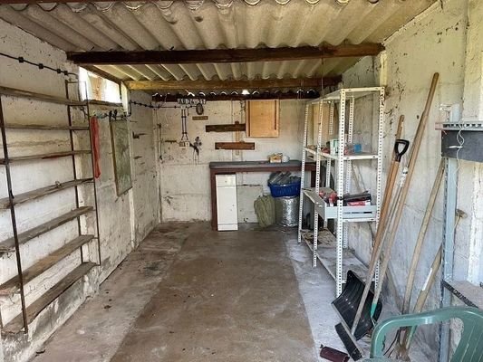 Garage.JPG