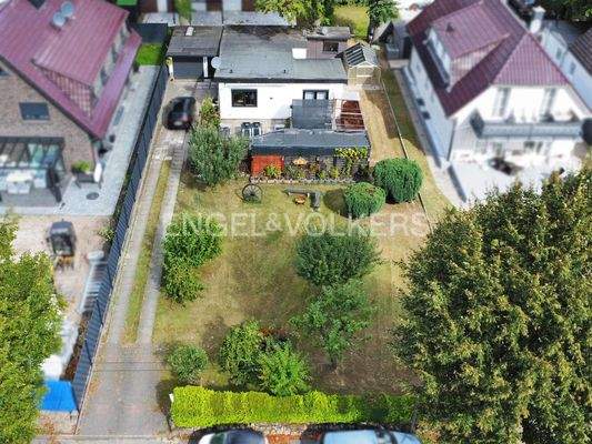 Drohnenaufnahme gesamtes Grundstück