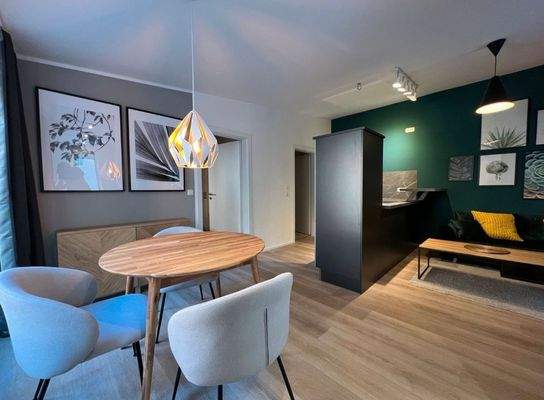 Essplatz mit Blick zur Küche