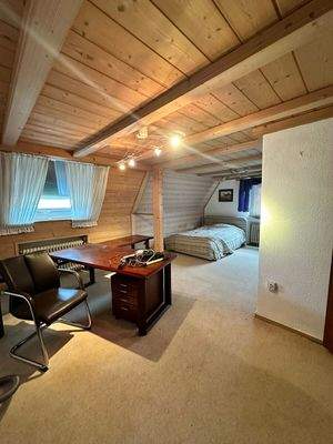 Büro / Kinderzimmer