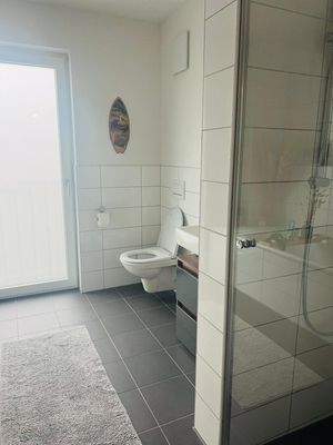 Modernes Badezimmer