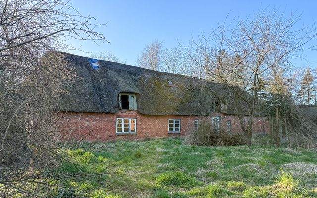 7. Aktuelle Ansicht Reetdachkate.jpg