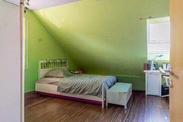 Schöne Aufteilung, Top-Ausstattung inkl. PV-Anlage