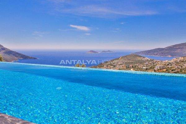 Luxury Sea View Villa with Extensive Amenities in Kalkan Antalya