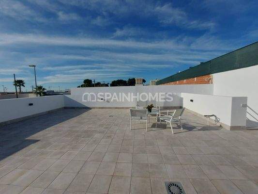 Contemporary Bungalows with Private Pools in Roldán, Murcia
