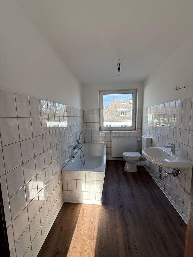 Kleine Renovierte 2Raum Dachgeschosswohnung in Hartenstein ab sofort zu vermieten - Photo 5